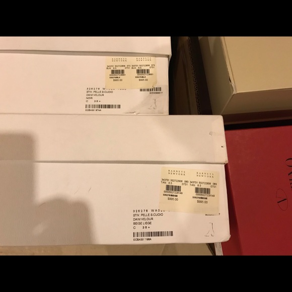 Mid calf suede boots - Picture 6 of 6